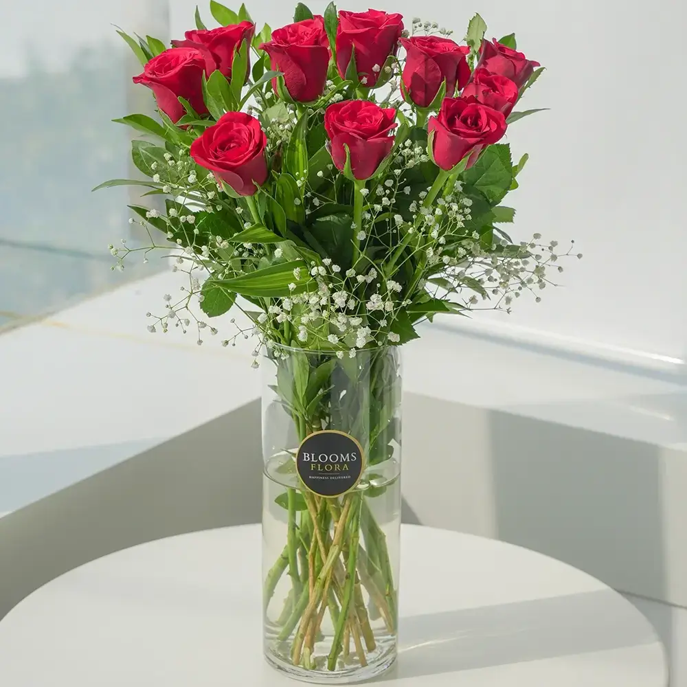 Red Roses Arrangement in Vase