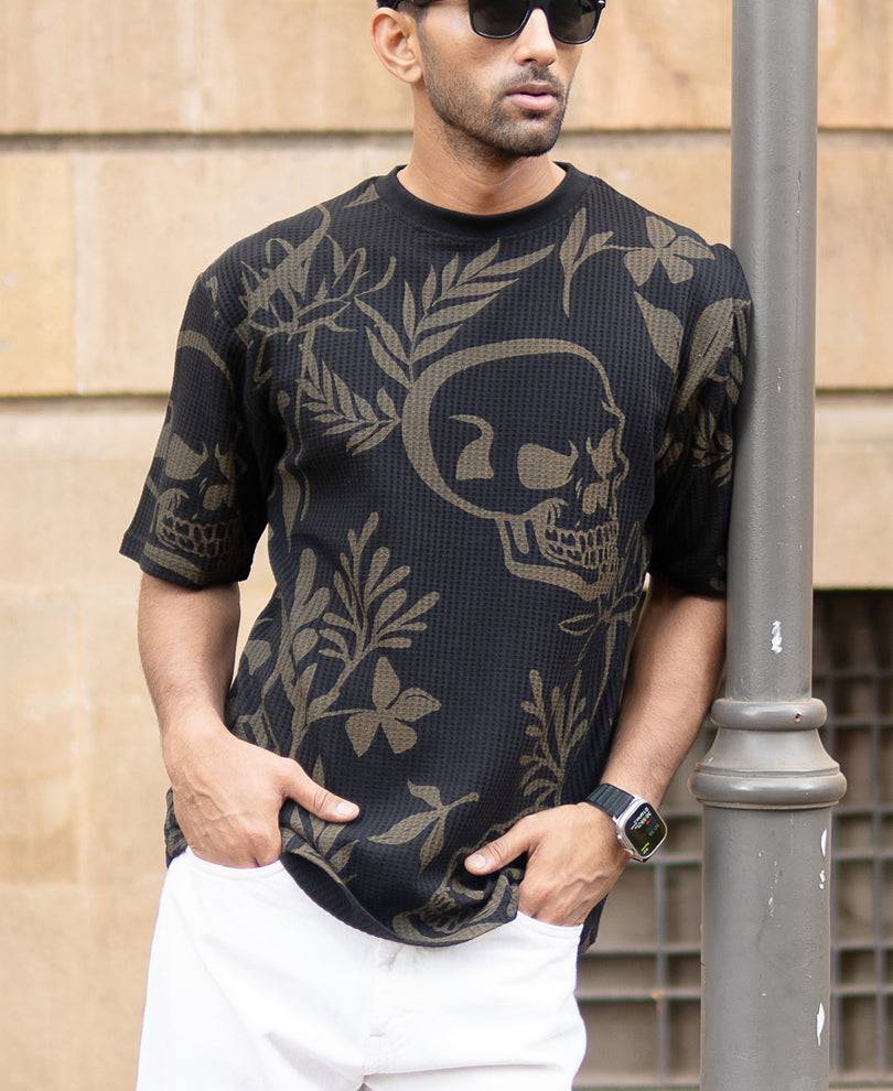 Black Skull Print T-Shirt Buy @ ₹599