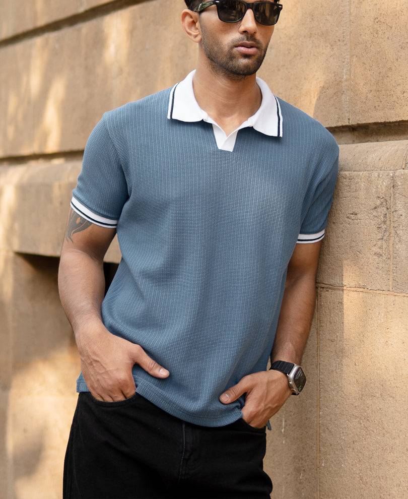 Dark Sky Contrast Collar T-Shirt Buy @ ₹899