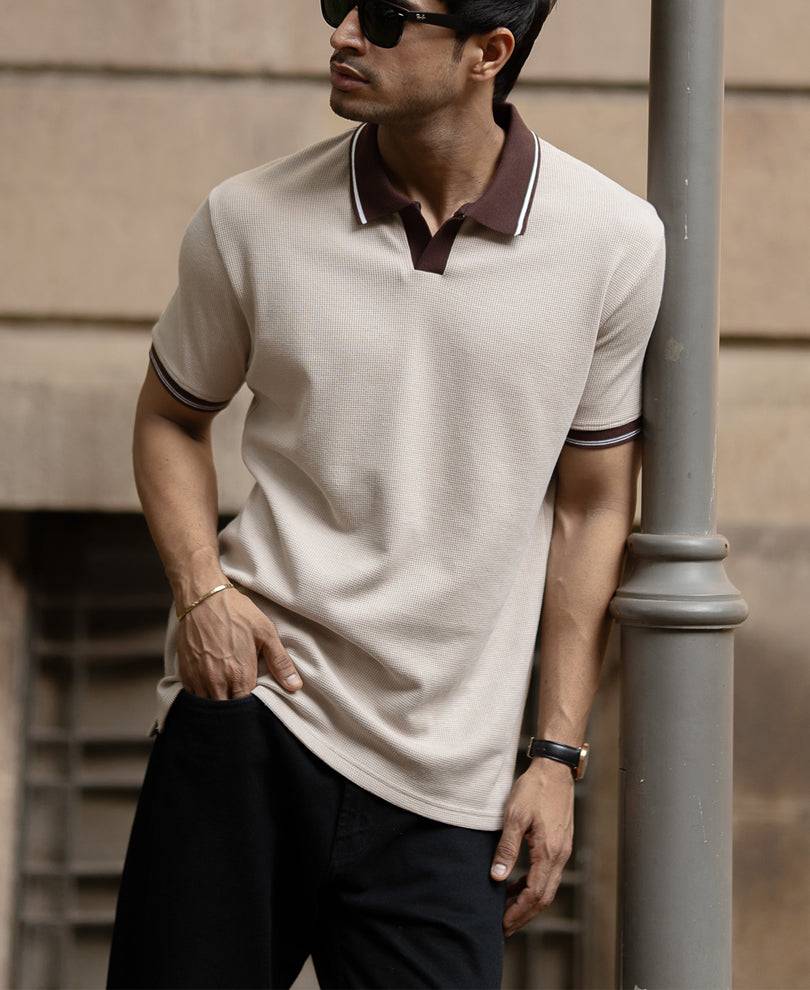 Beige Contrast Collar T-Shirt Buy @ ₹699