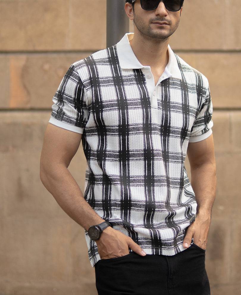 Black And White Printed Checks T-Shirt Buy @ ₹499