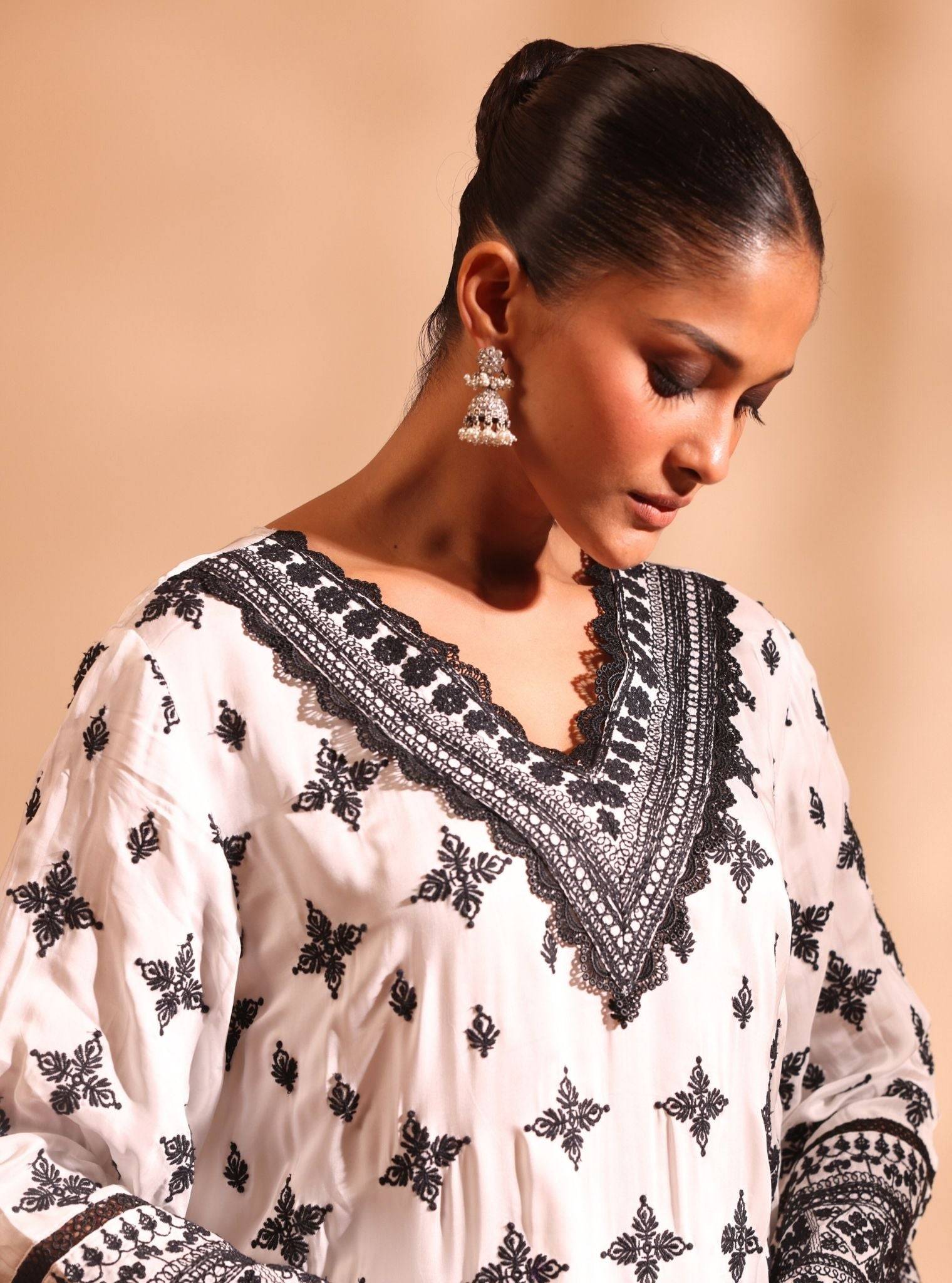 Anni Cupro Satin Off White Kurta Set