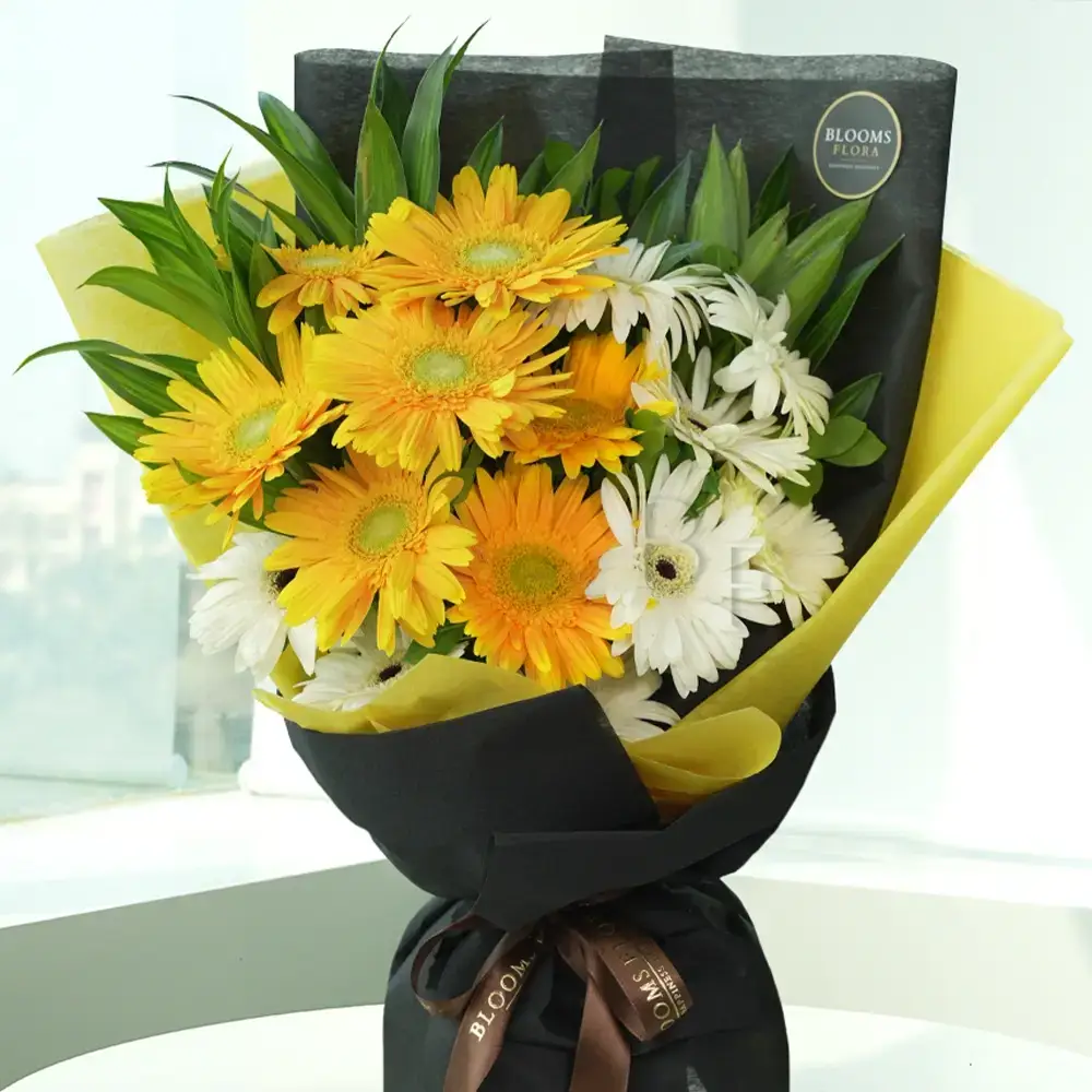 Bouquet of Yellow & White Gerebras