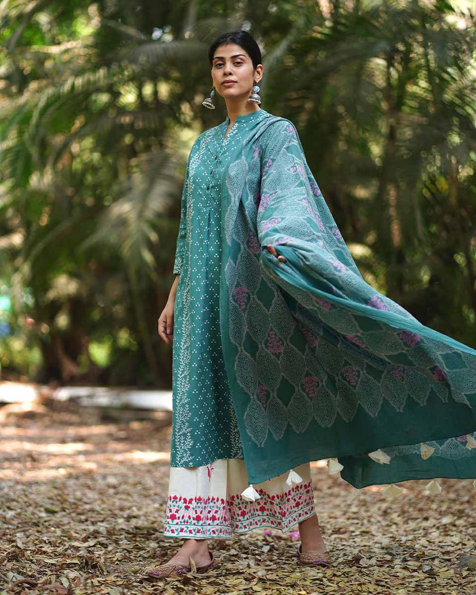 Kiss of the Carnation Teal Green Block Printed Dupatta - MMG