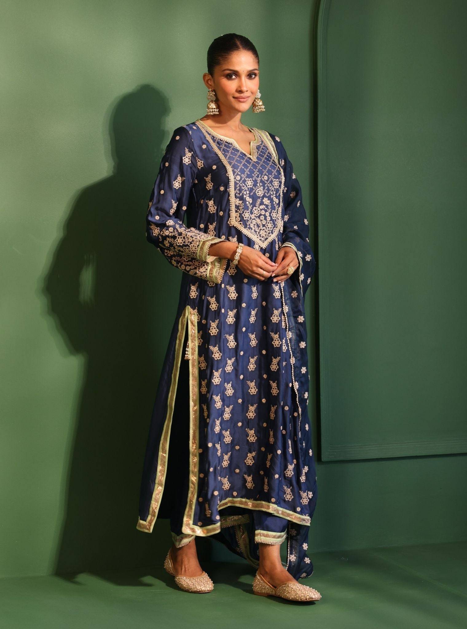 Nazakat Cupro Satin Navy Kurta Set