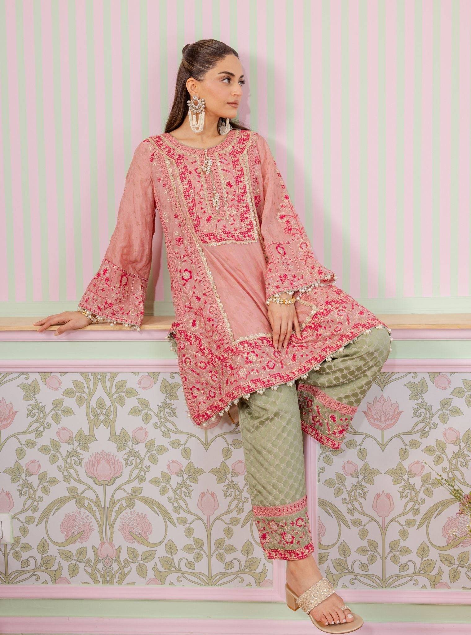 Mangal Banarsi Pink Kurta With Green Pant