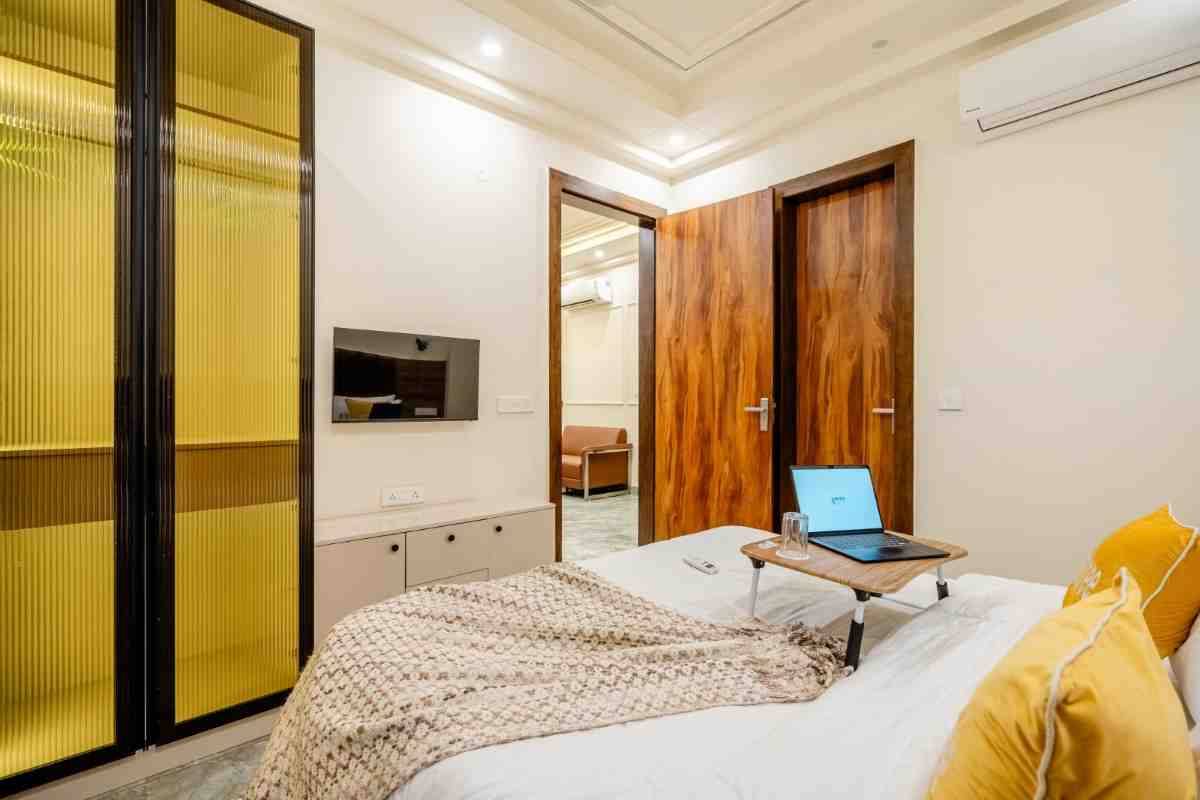 Lime Tree 1BHK Premium Serviced Apartment Near Artemis Hospital Gurgaon