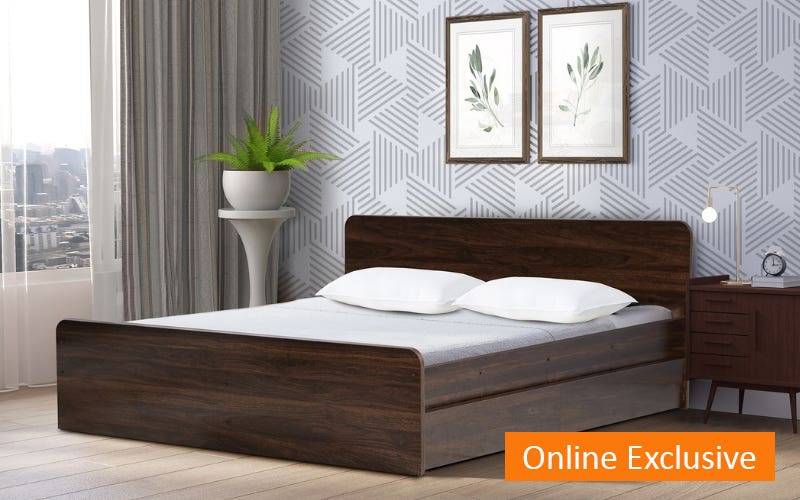 GUDSMITH Den Queen Bed With Four Drawer Storage