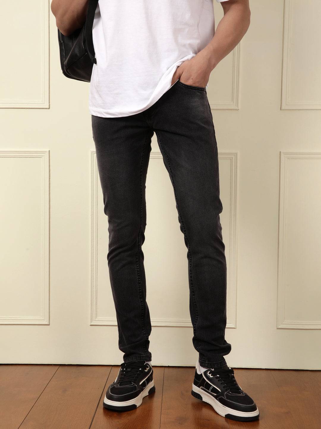 Light Fade Slim Tapered Jeans | Black