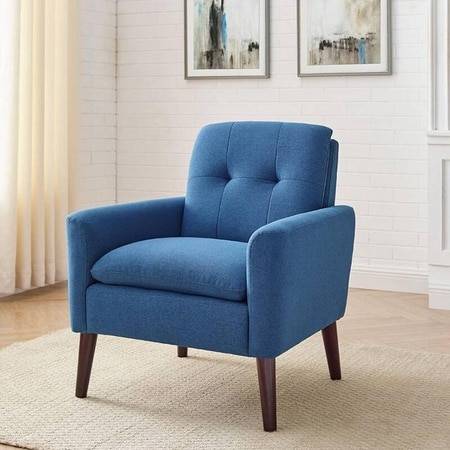Gartman Accent Chair in Blue Colour
