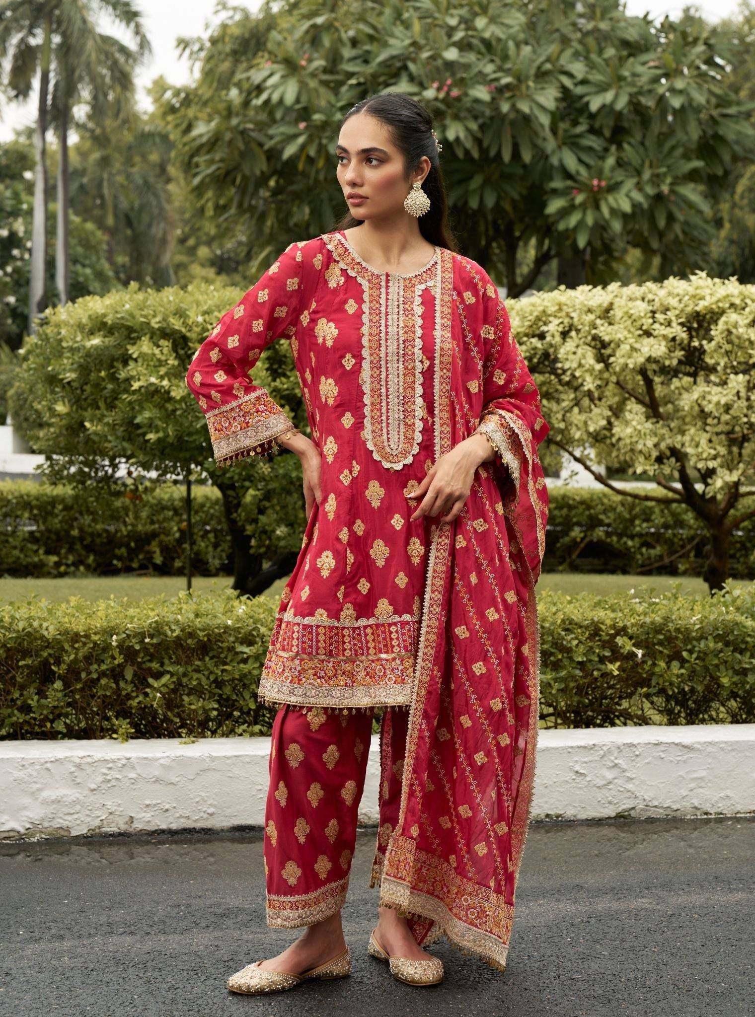 Tarana Viscose Glass Organza Luxe Red Kurta Set