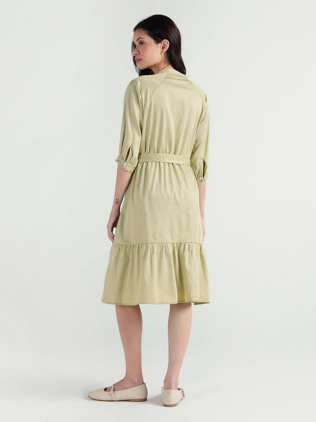 Elle Women Green Plain Band Collar Dress
