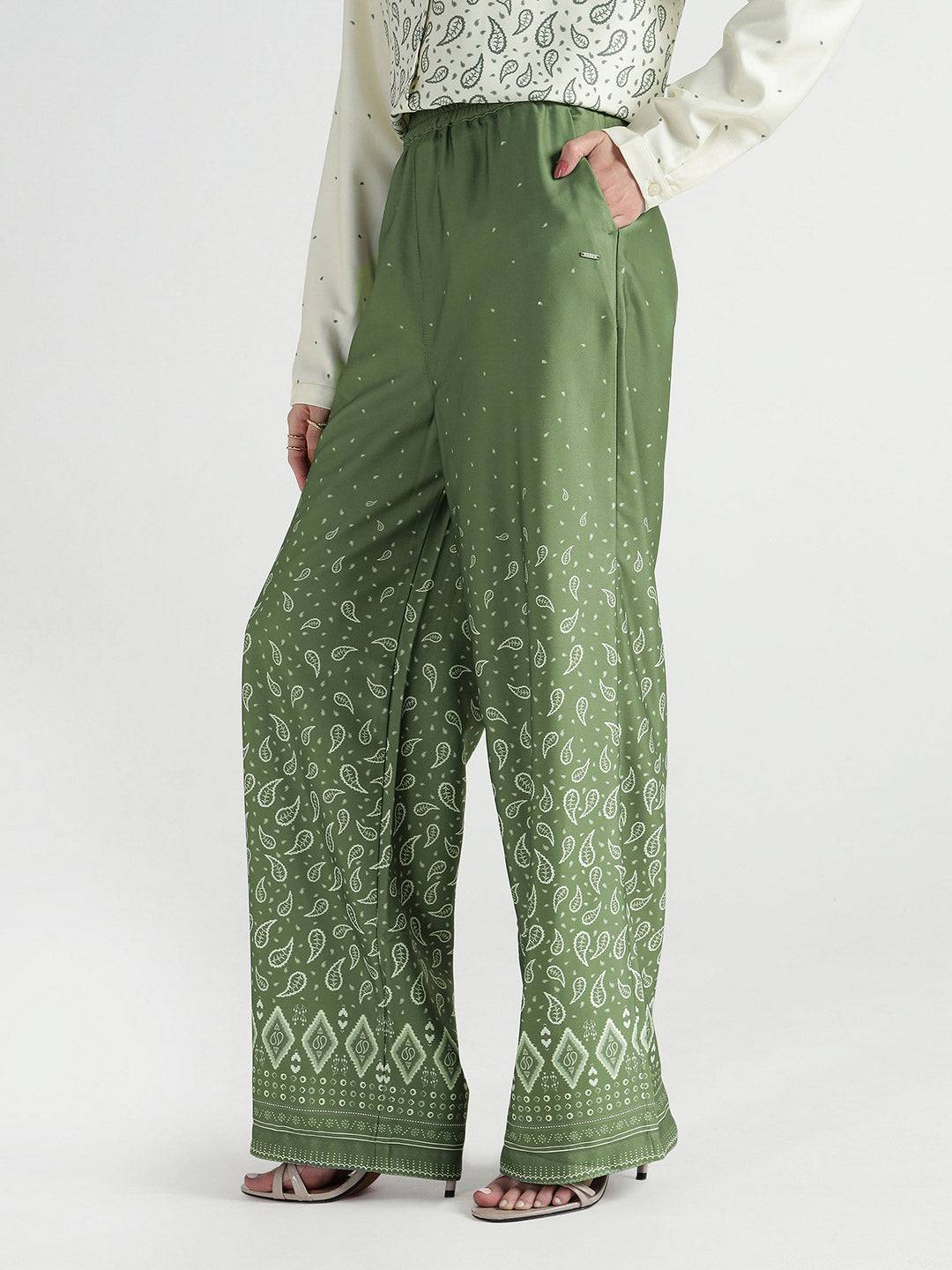 Elle Women Green Regular Fit Printed Trouser