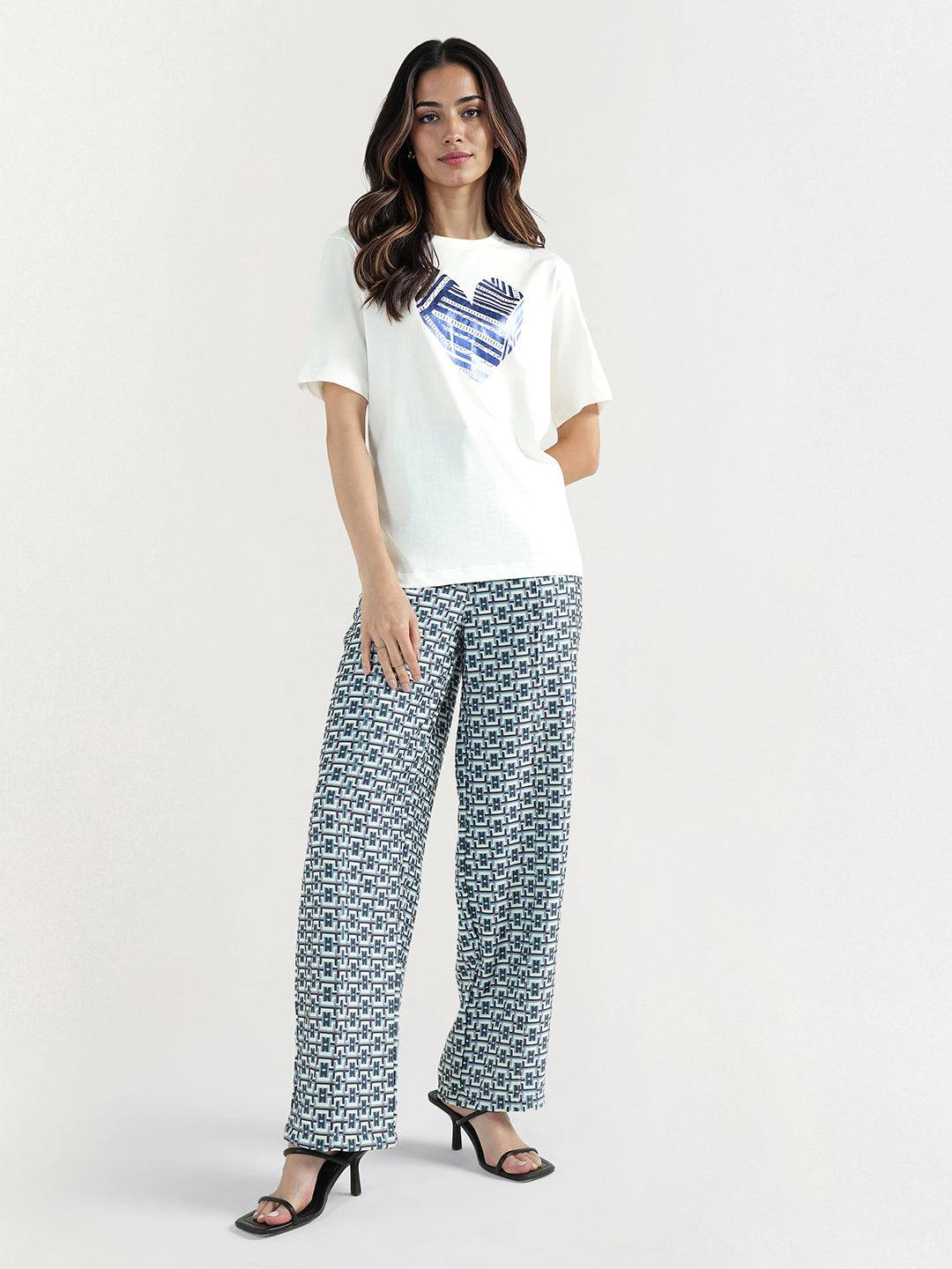 Elle Women White Graphic Crew Neck Tshirt