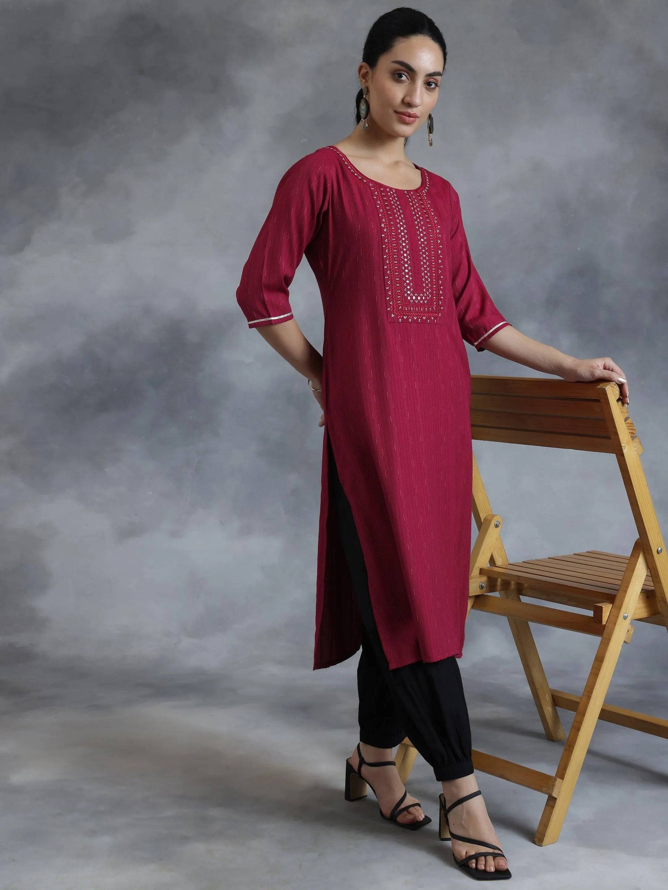 Maroon Yoke Design Rayon Straight Kurta