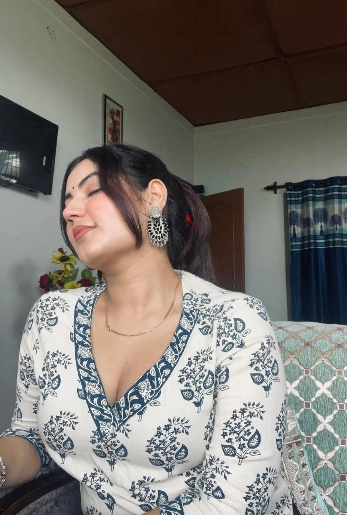 Russian Spa in Hall Bazar 9220453523 Nuru Massage in Amritsar