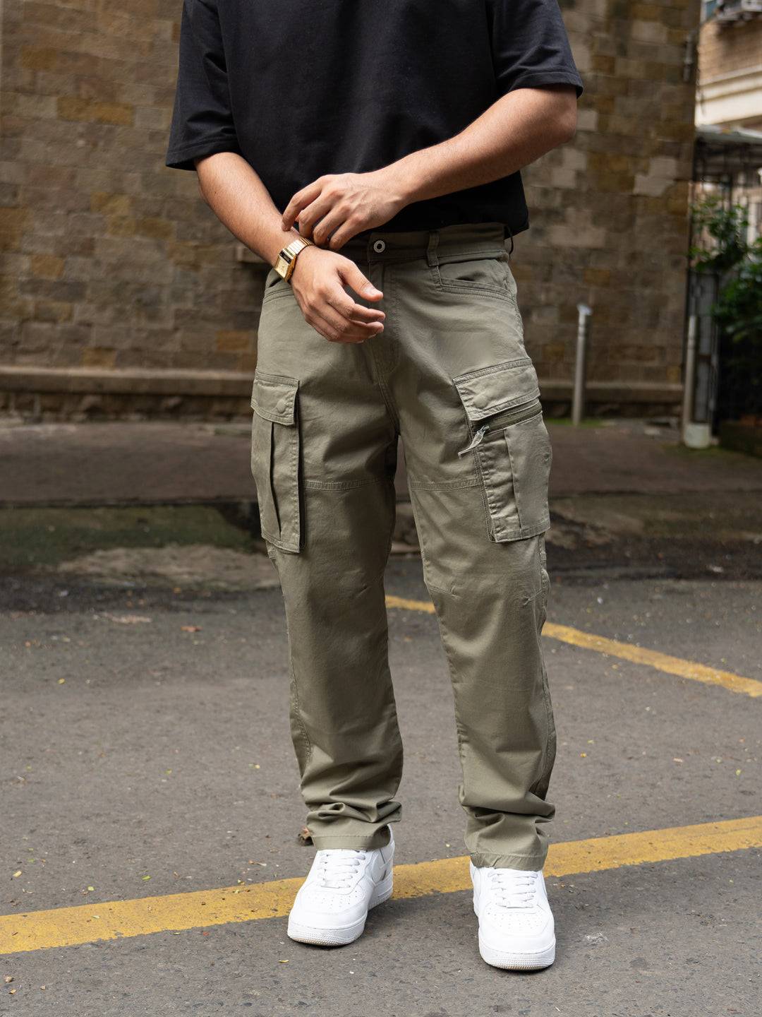 Olive Regular Fit Cotton Utility Cargo Pant Buy @ ₹1599