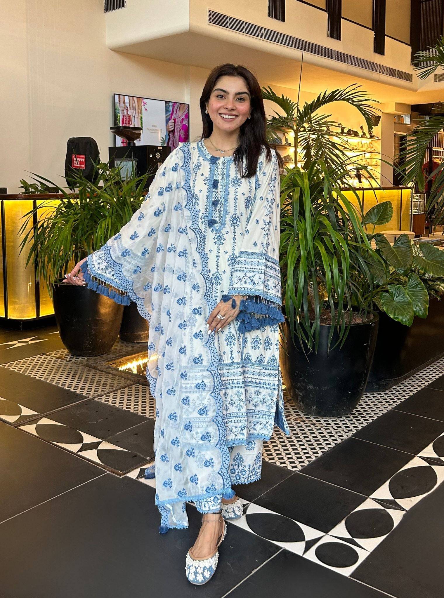 Lomeya Supima Cotton White & Blue Kurta Set