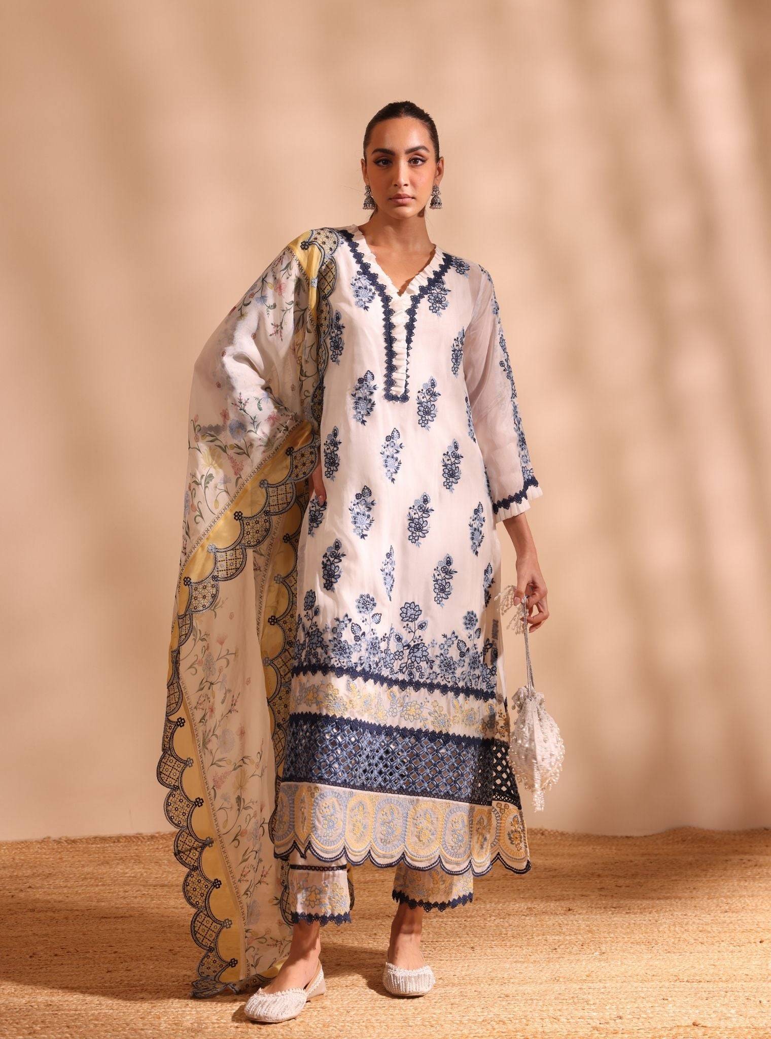 Valara Organza White Kurta Set