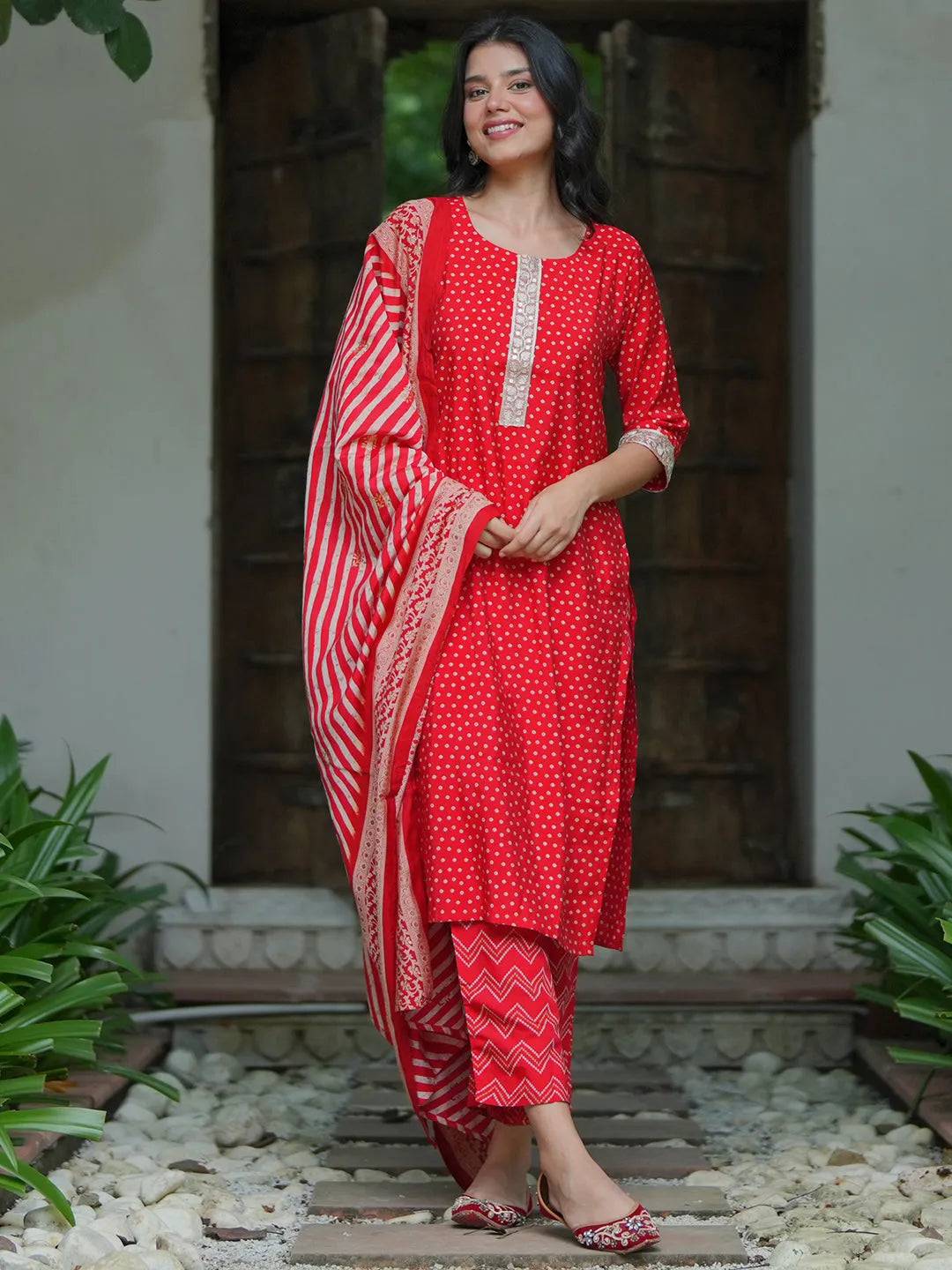 Red Printed Silk Blend Straight Suit Wi... Buy only at ₹3999