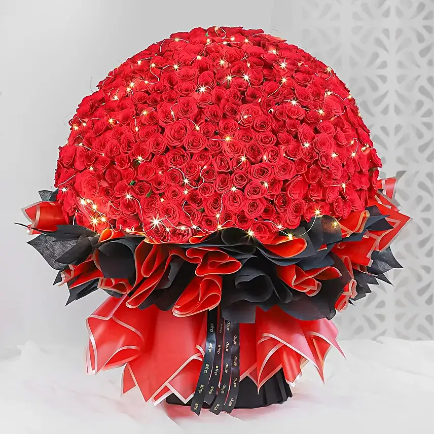 365 Scarlet Rose Bouquet
