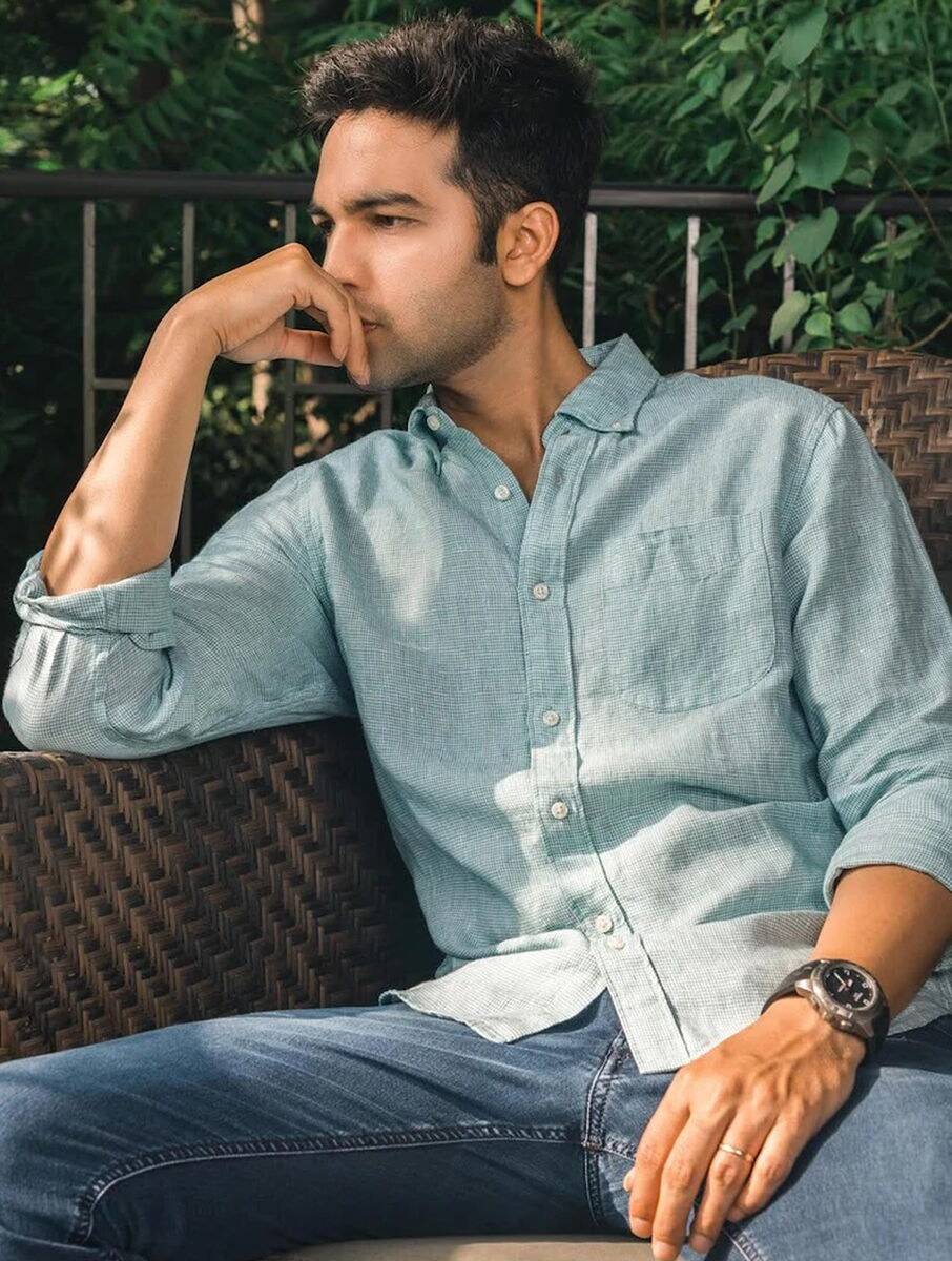 Men Green Linen Solid Regular Collar Slim Fit Shirts
