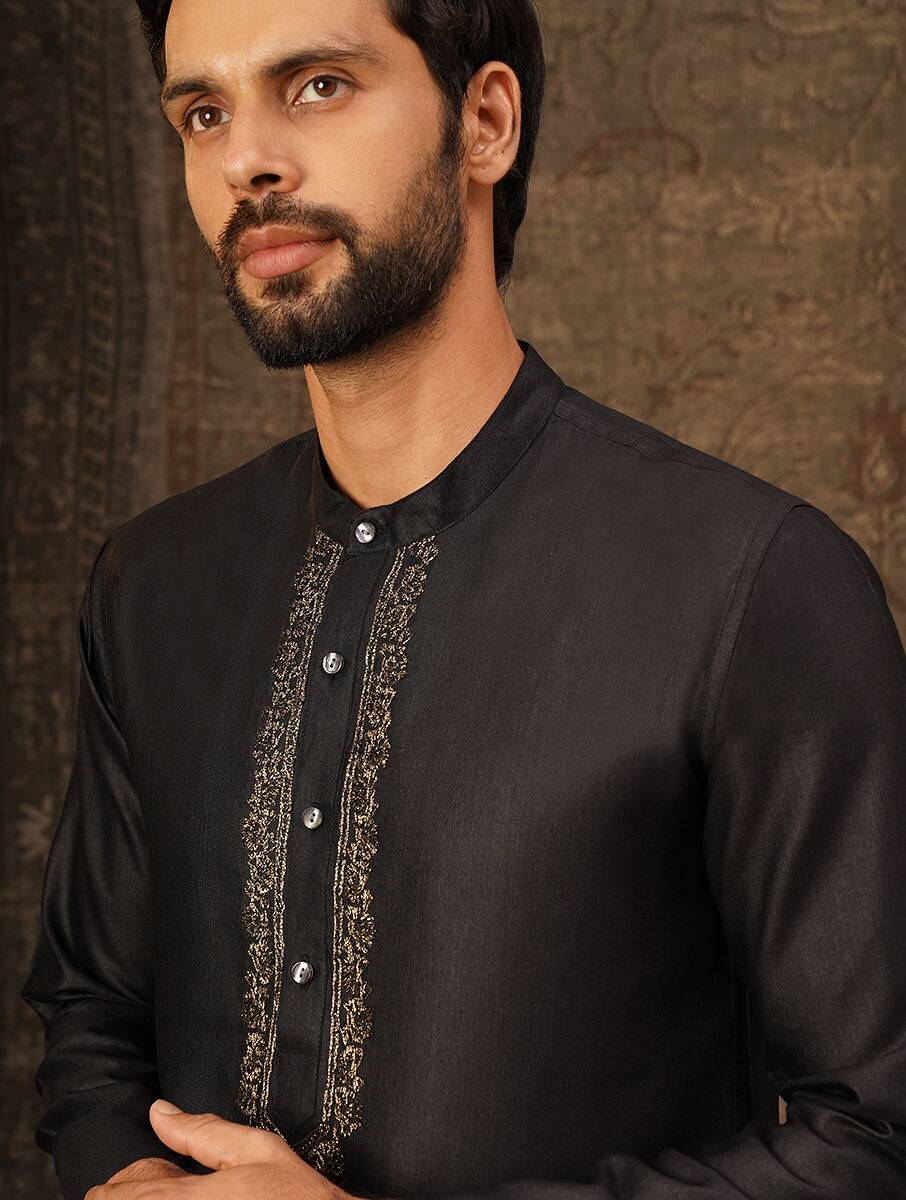 Men Black Viscose Embroidered Mandarin Collar Regular Fit Kurta