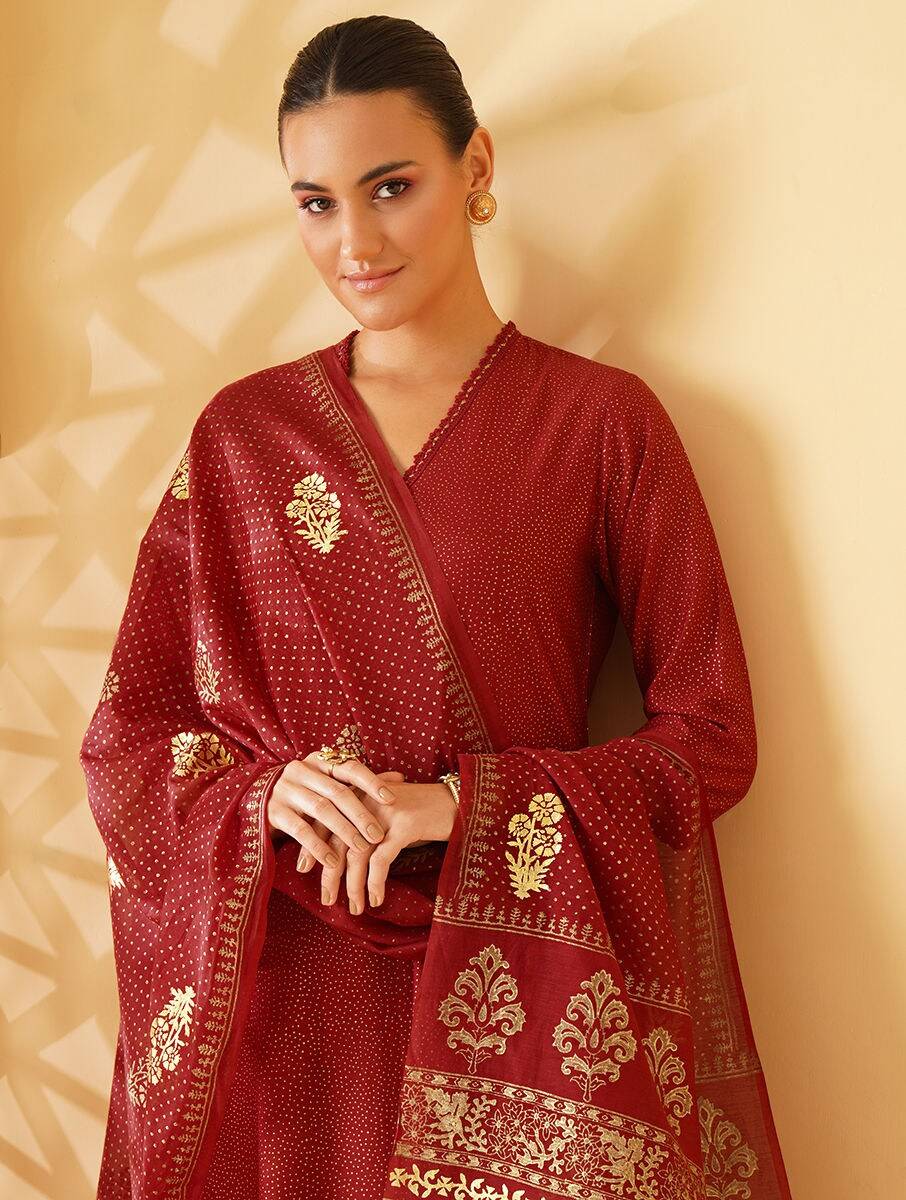 Women Red Cotton Silk Hand Embroidery V Neck Regular Fit Kurta