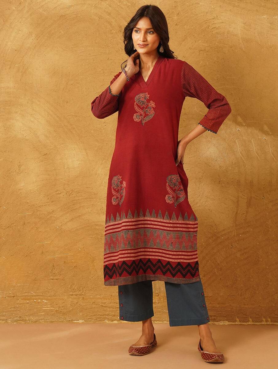Women Red Regular Fit Kurta