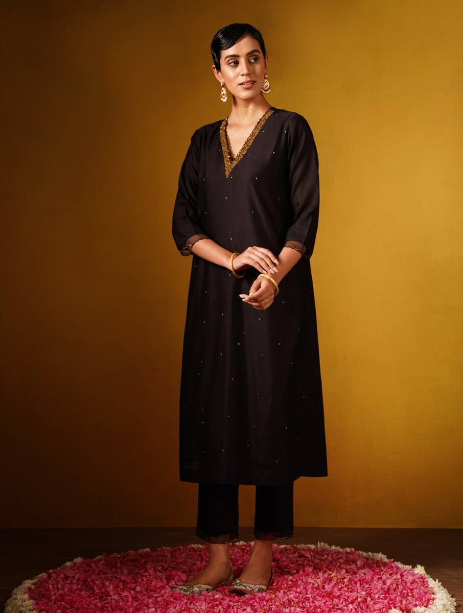 Women Black Cotton Silk Hand Embroidery Kurta with Pants
