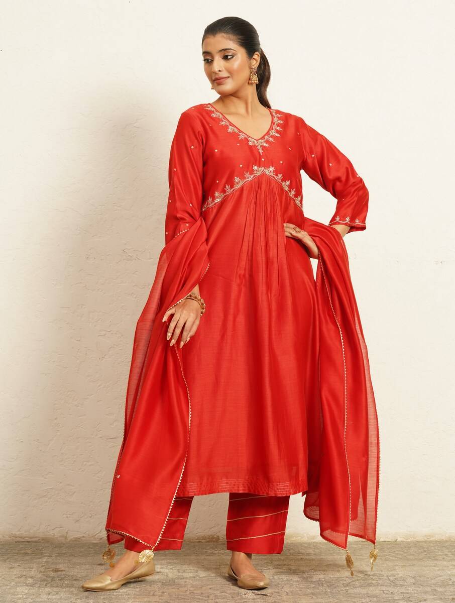 Women Red Chanderi Kurta, Pants & Dupatta