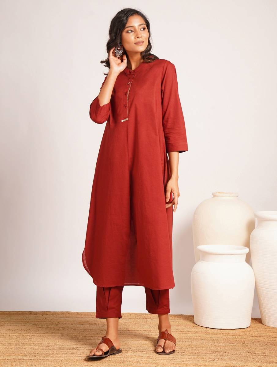 Women Red Cotton Kurta with Pants