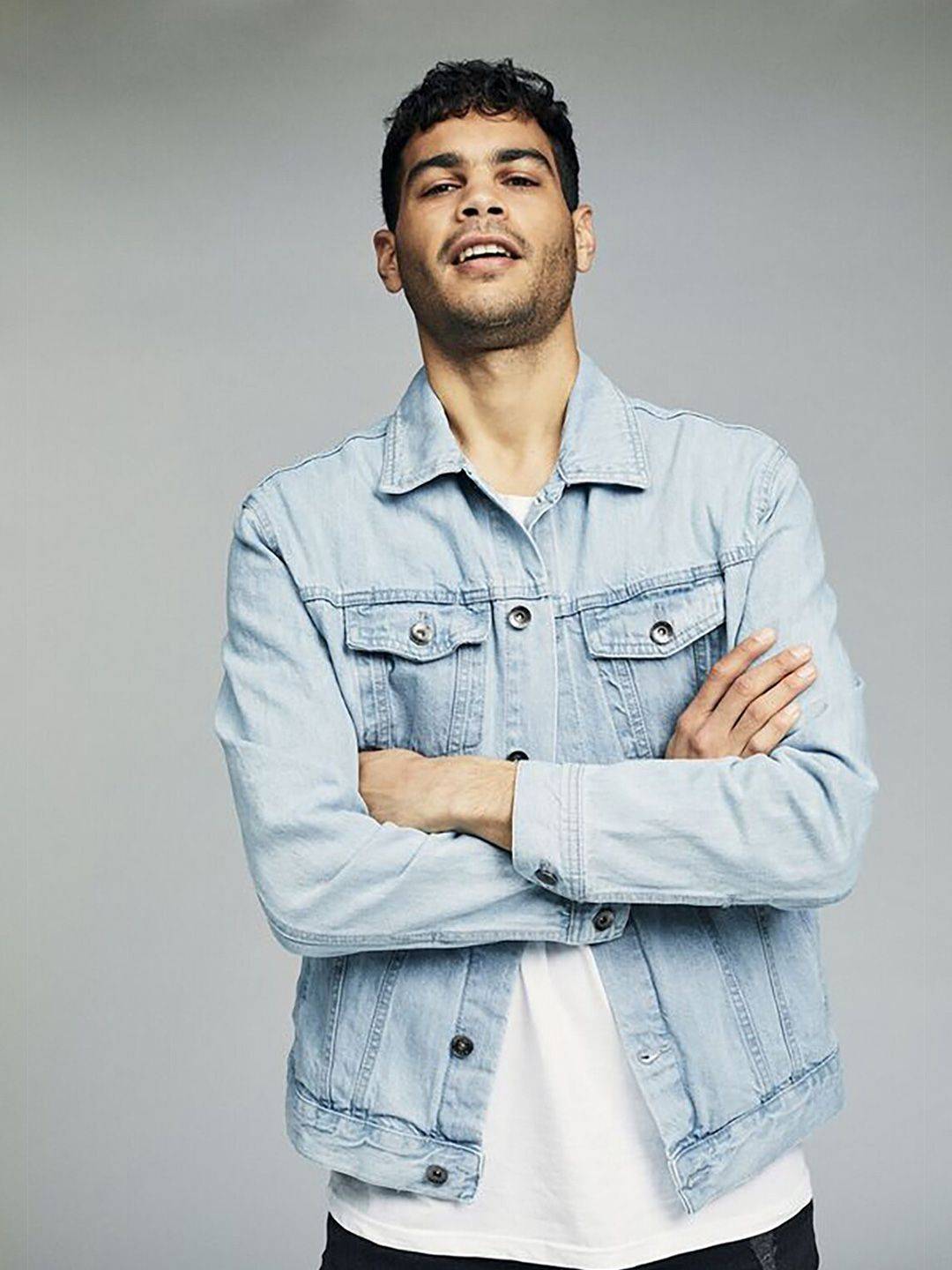 Kotty Blue Spread Collar Washed Denim Jacket