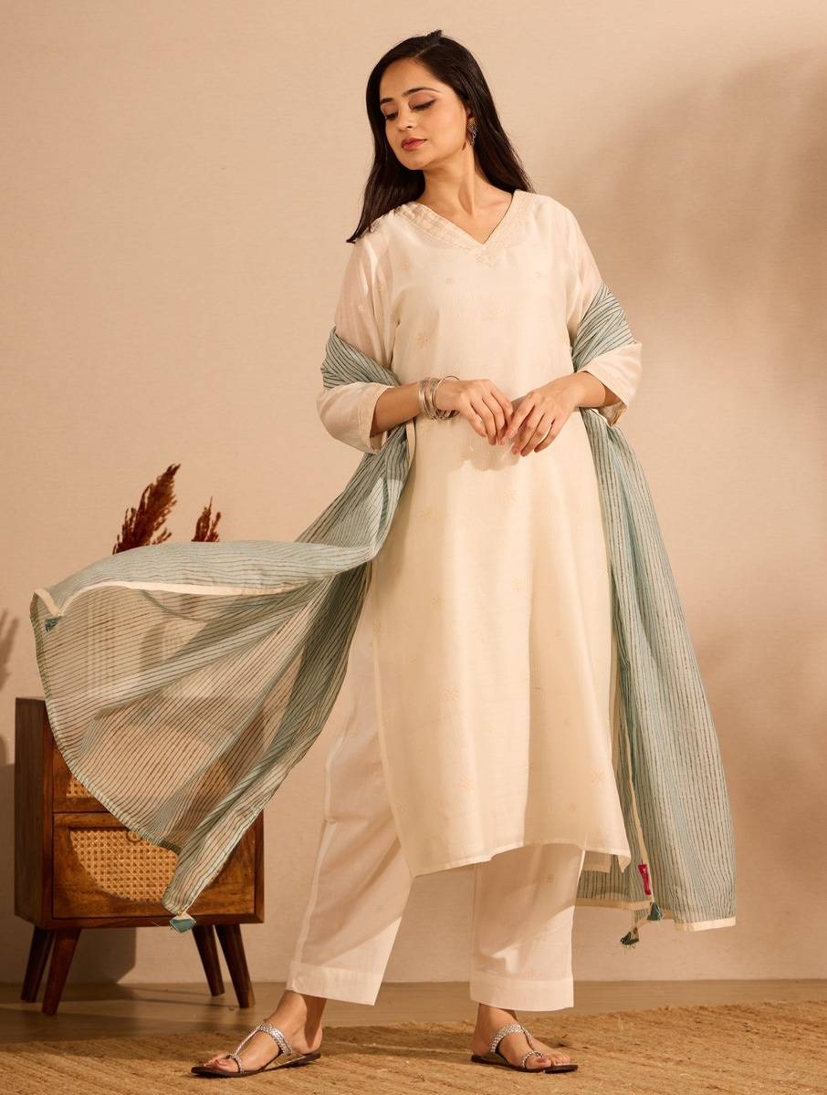 Women Off White_Cream Chanderi Silk Embroidered Kurta, Slip, Pants & Dupatta