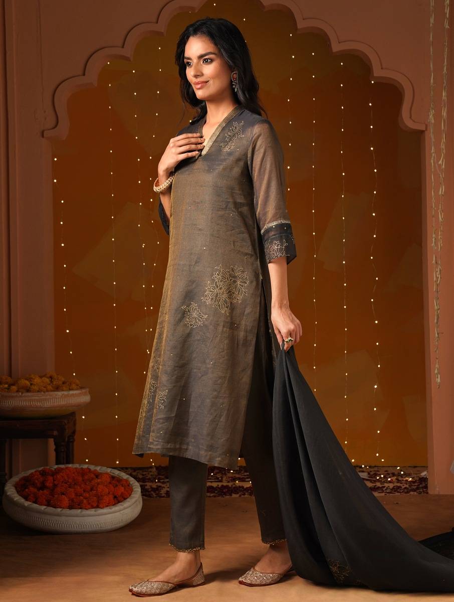 Women Black Cotton Tissue Block Print Kurta, Pants & Dupatta