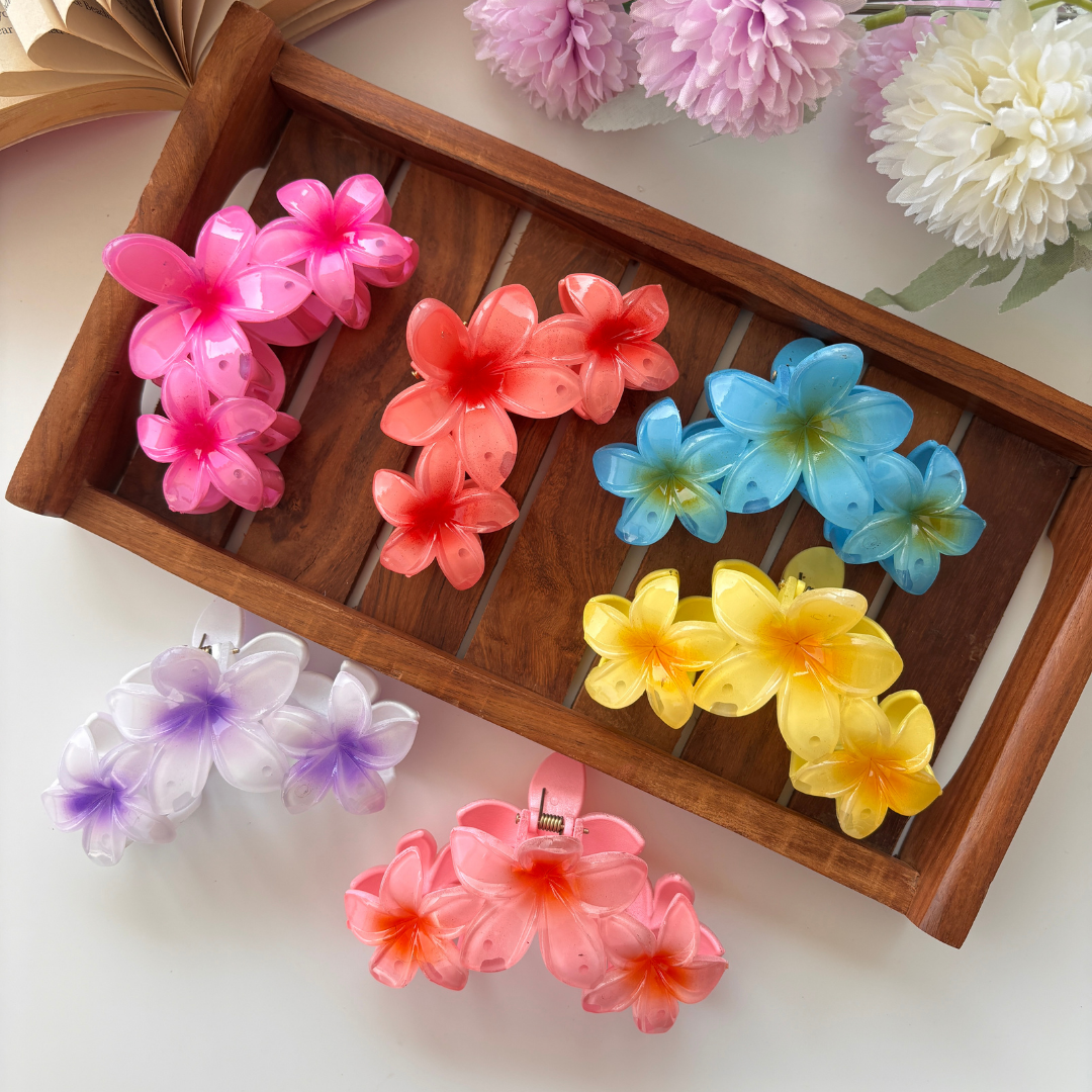 Shinny Triple Flower Lilly Hair Claw - Large