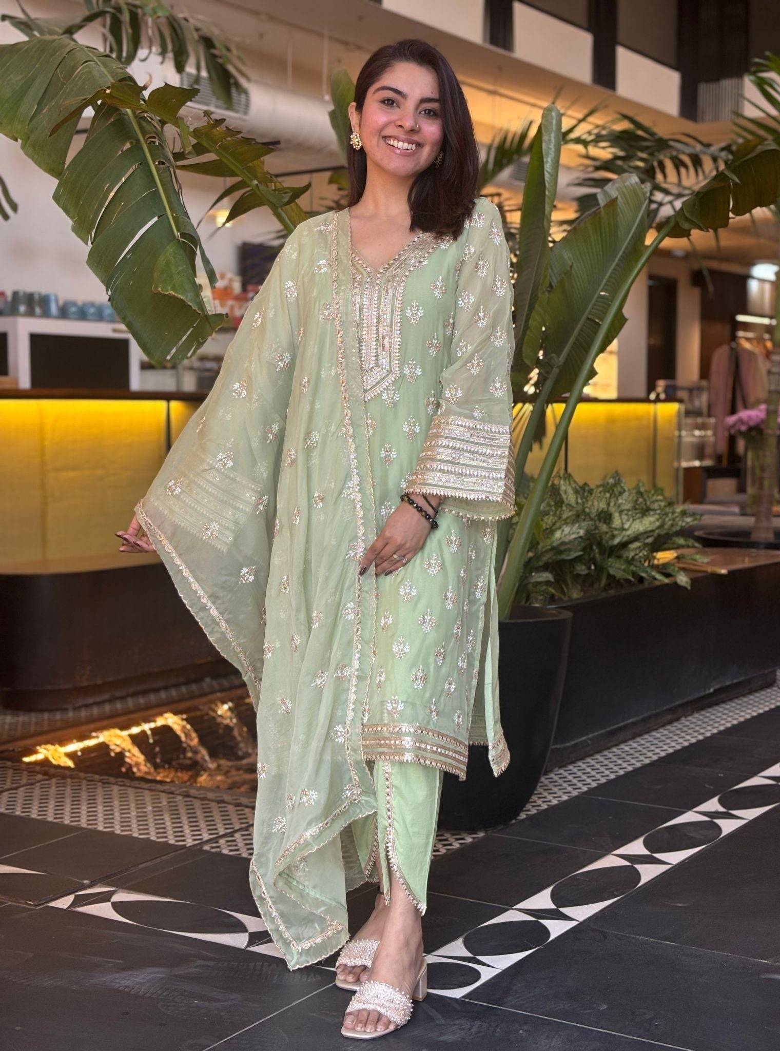 Nicia Organza Green Kurta Set