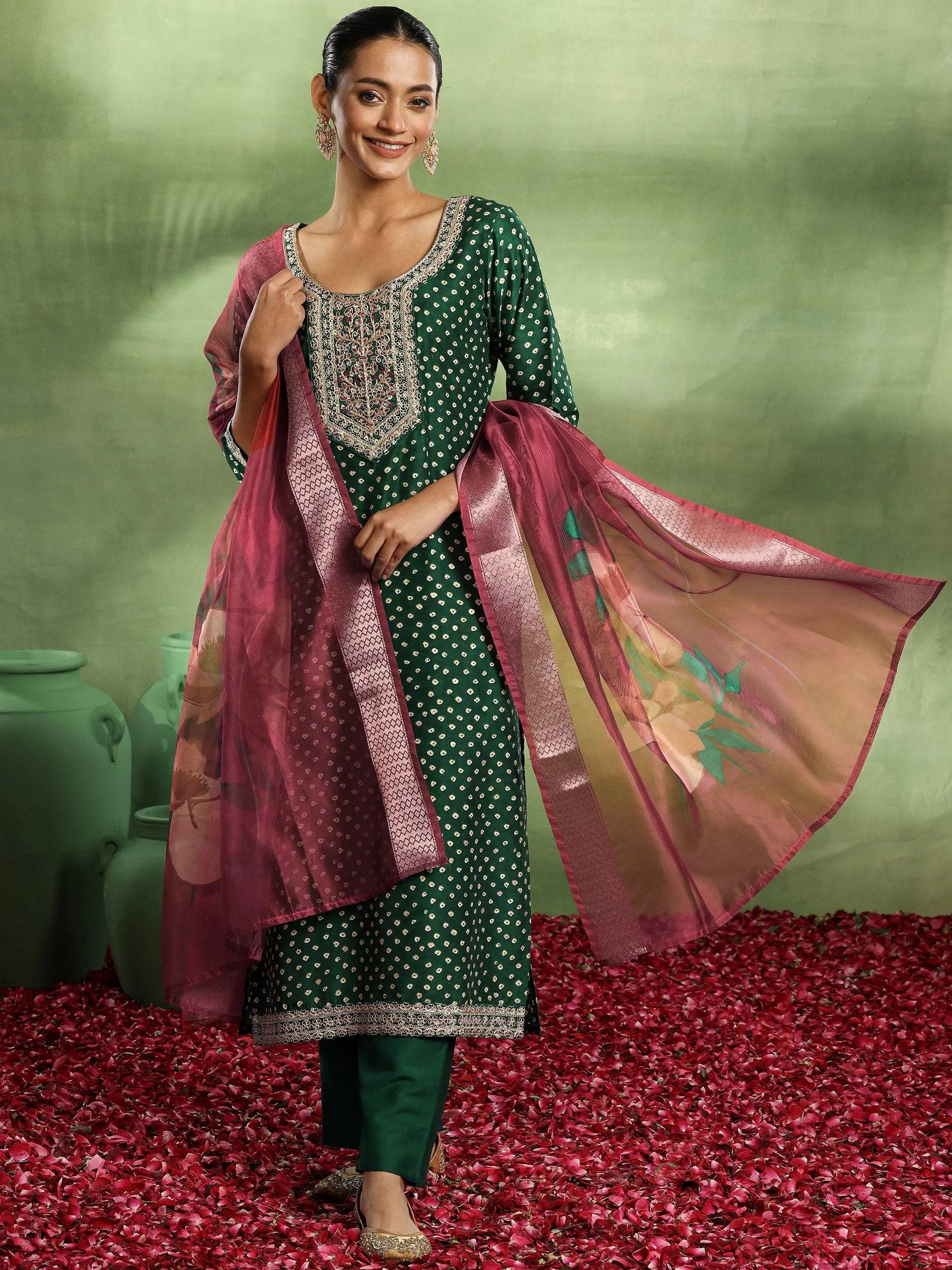 Green Printed Silk Blend Straight Suit ... Buy only at ₹4499