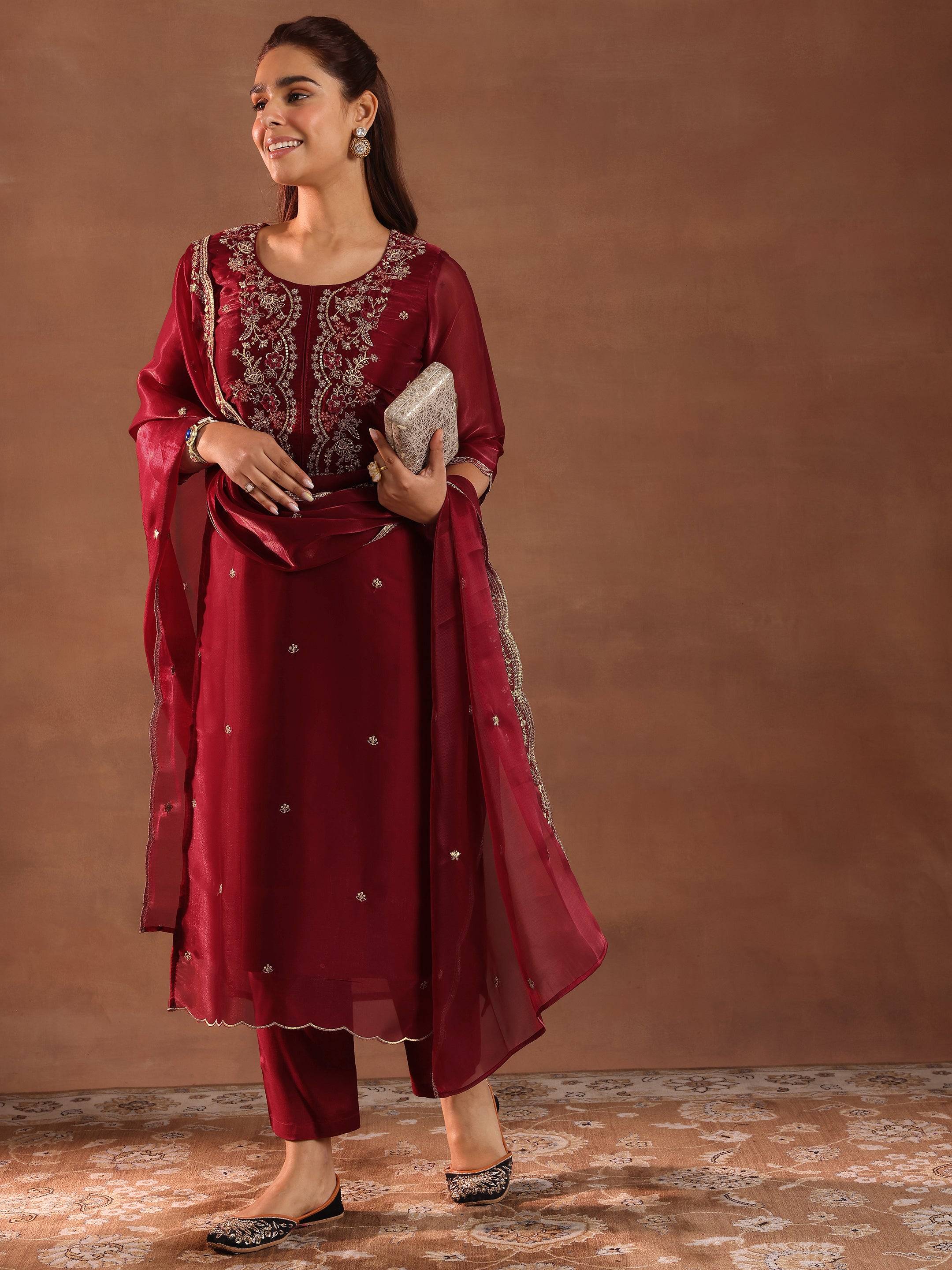 Maroon Yoke Design Tissue Straight Suit... Buy only at ₹8599