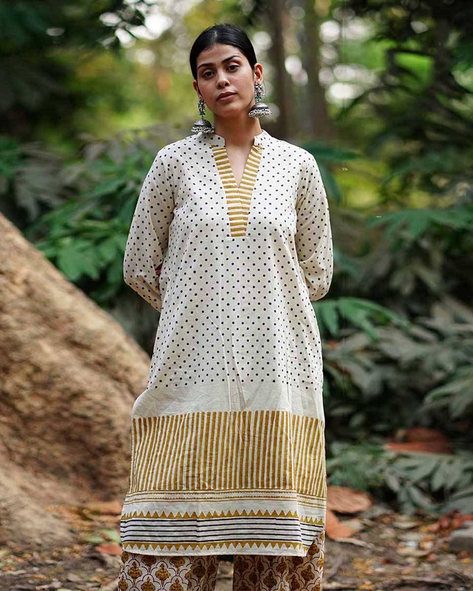 Gulabi Shaam Tu Ivory Block Printed Cotton Kurti - WW