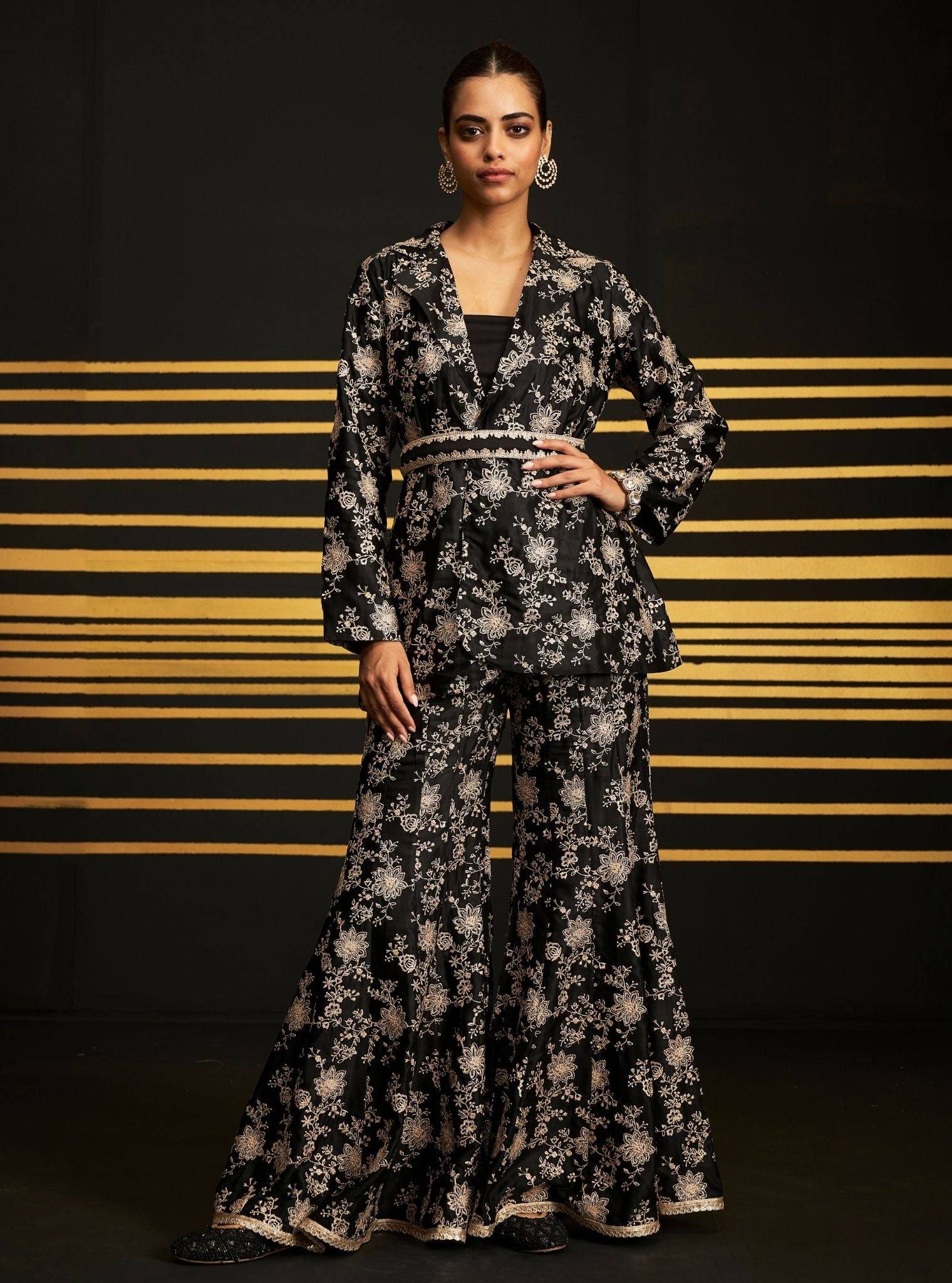 Saadgi Cupro Satin Black Top Set