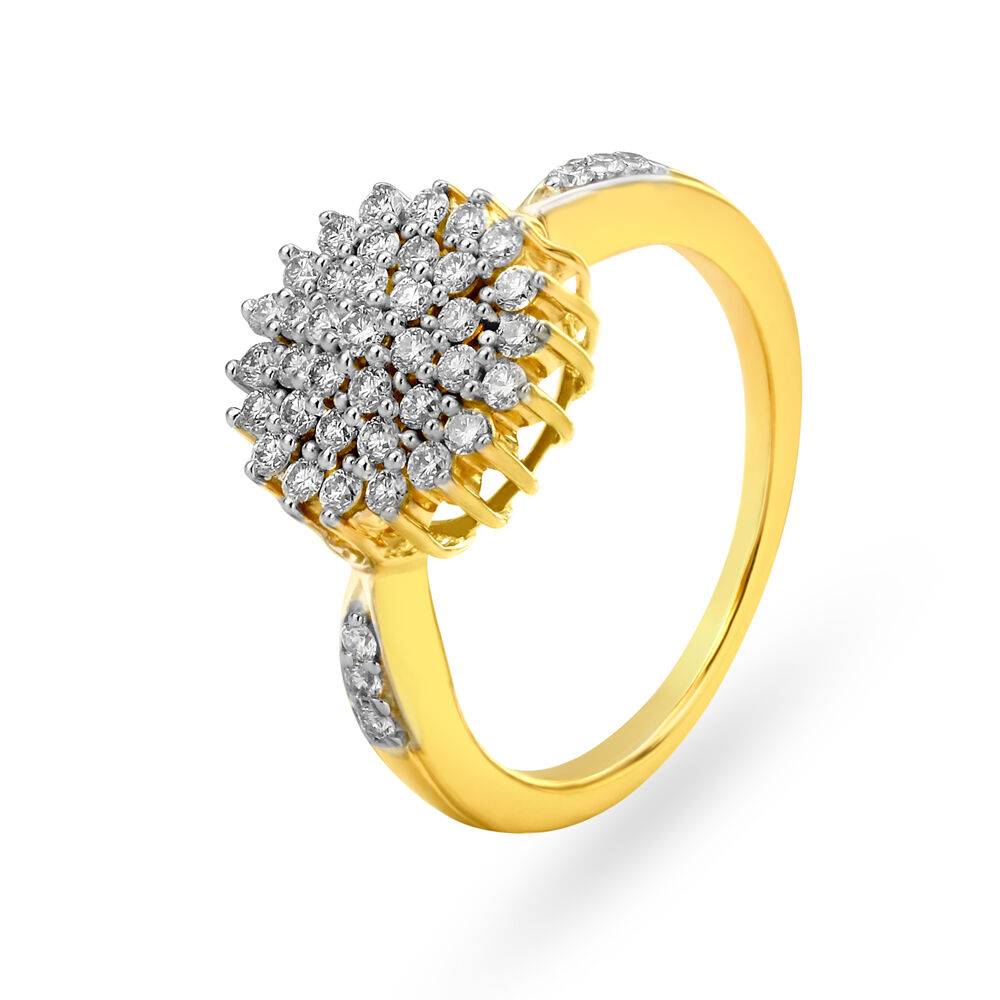 Radiant Diamond and Gold Finger Ring