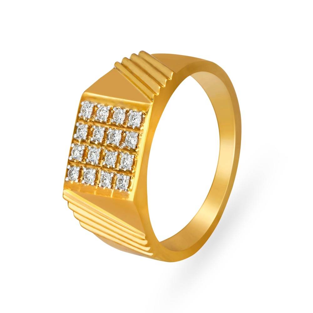 Regal Diamond Finger Ring