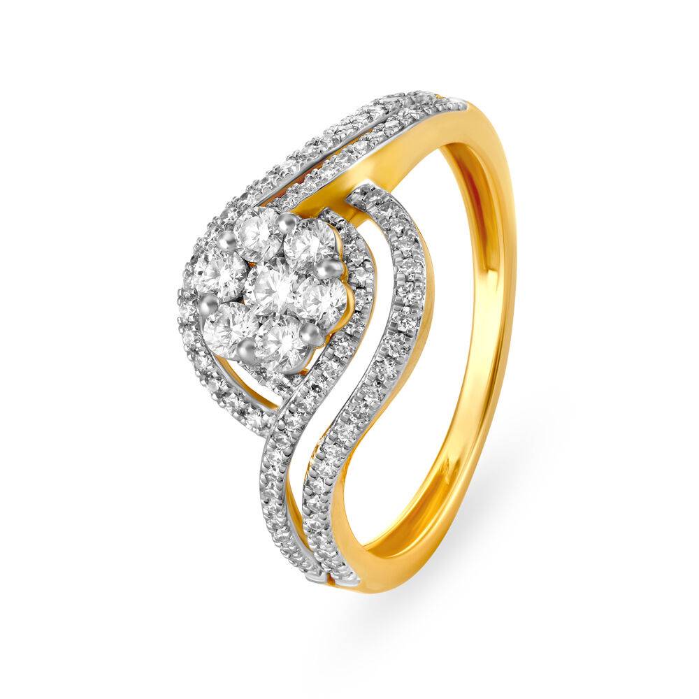 Traditional Floral Gold and Diamond Finger Ring