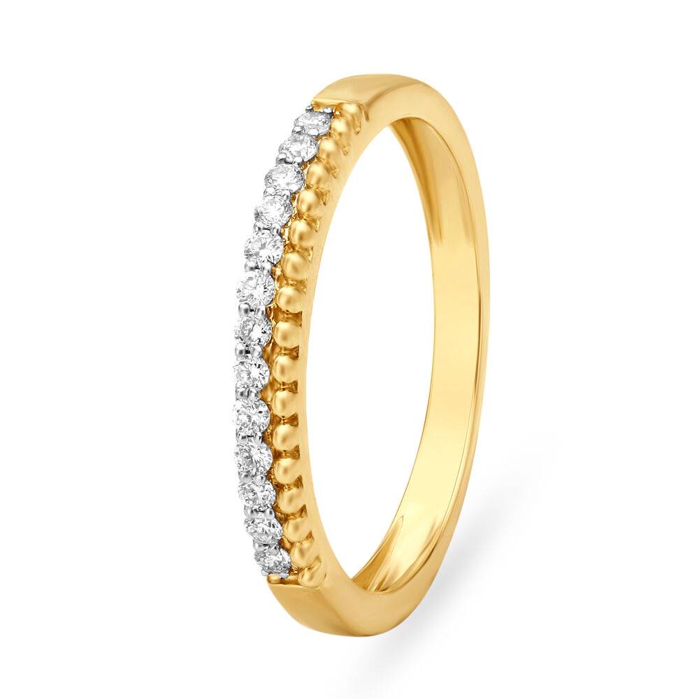 Sleek Lined Gold and Diamond Finger Ring