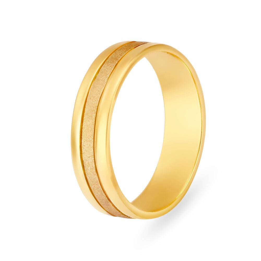 Sophisticated 22 Karat Yellow Gold Striped Finger Ring
