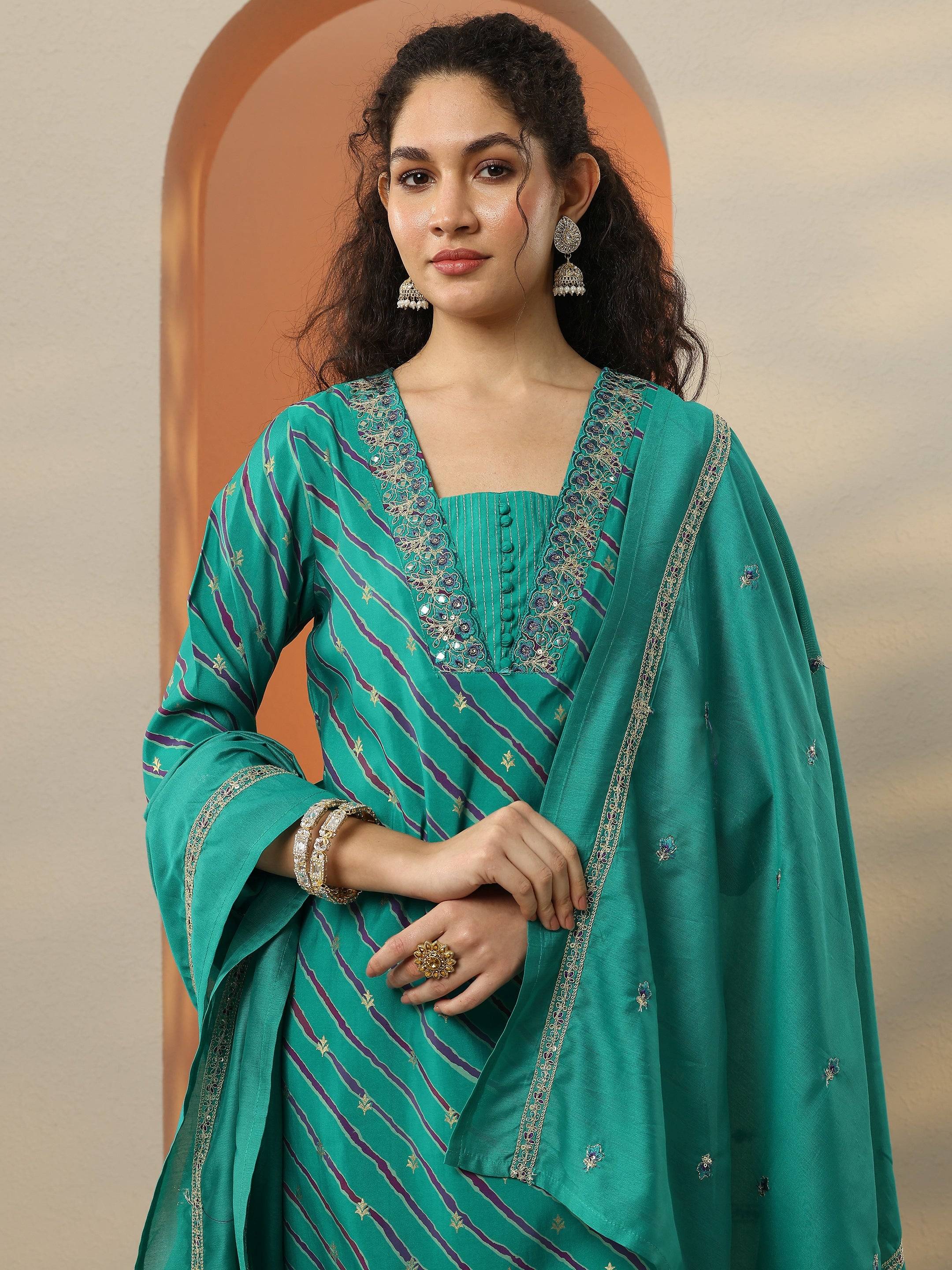 Green Printed Silk Blend  Straight Suit... Buy only at ₹5499