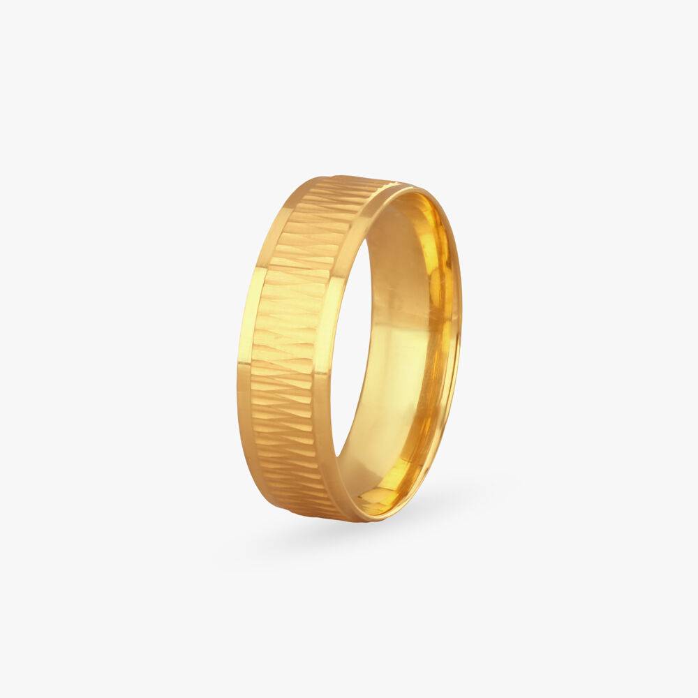Fine Texture Gold Ring