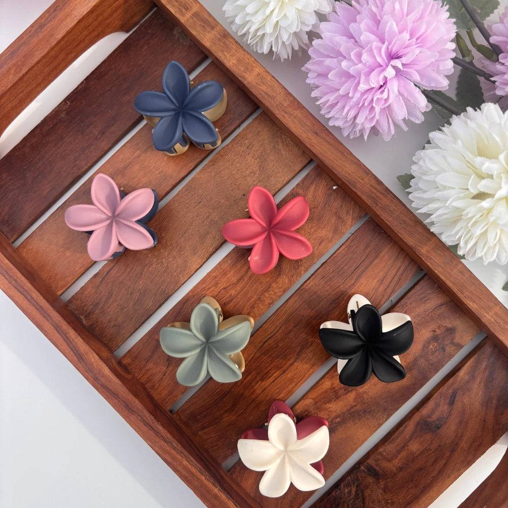 Dual Colour Lilly Hair Claw - Small