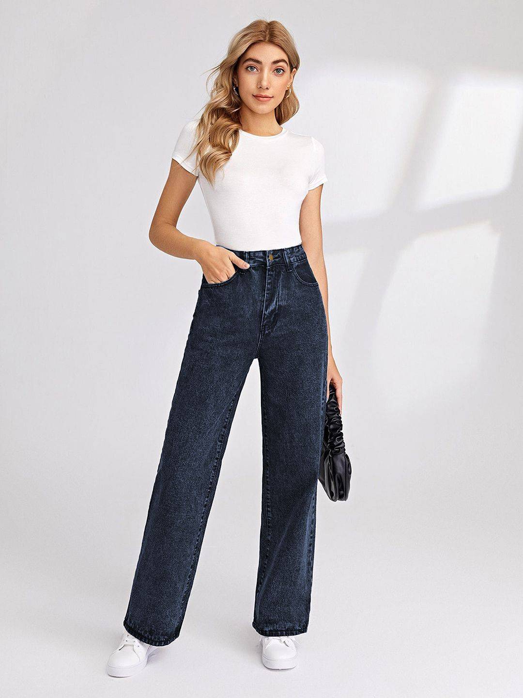 Kotty Women Straight Fit High-Rise Jeans